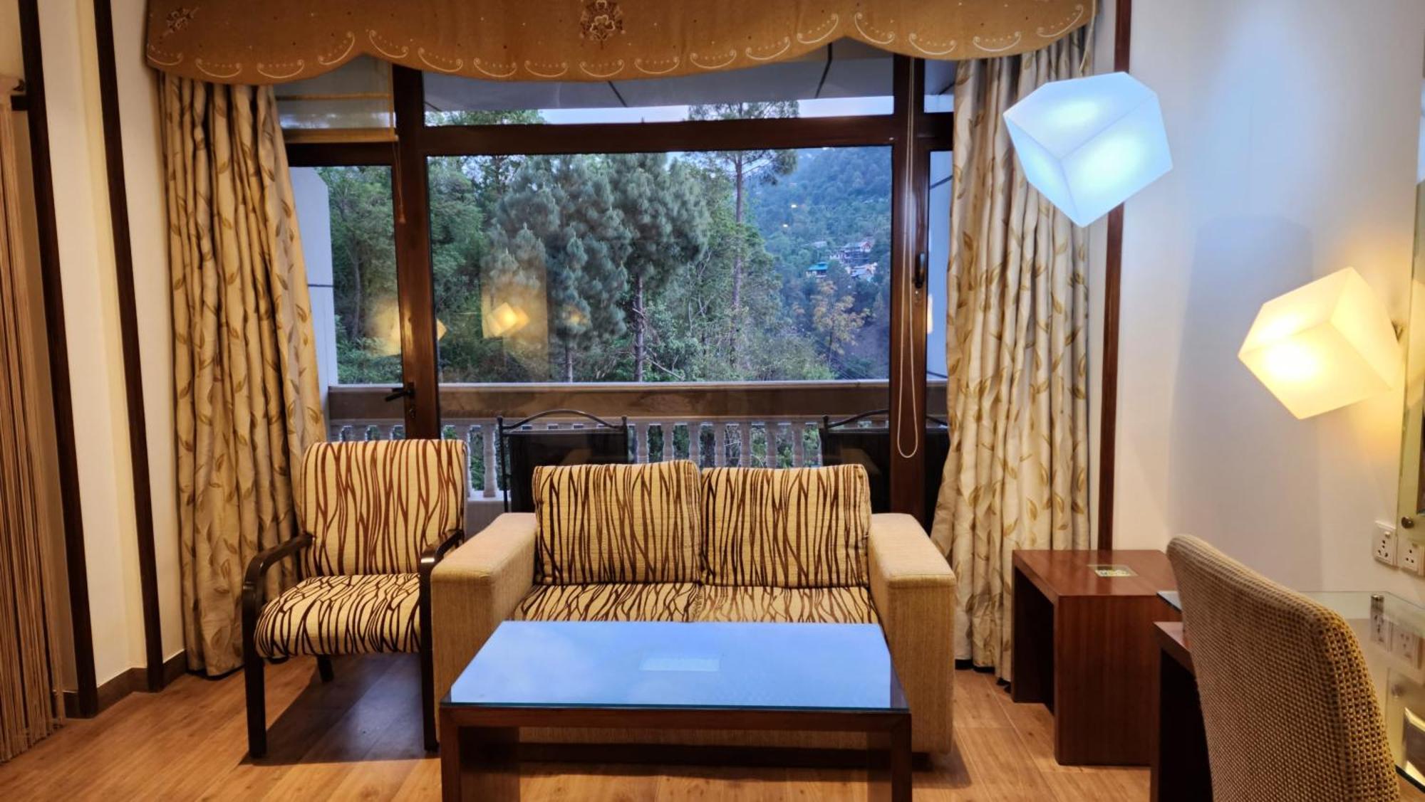 Hotel Royal Ark - Kasauli Extérieur photo