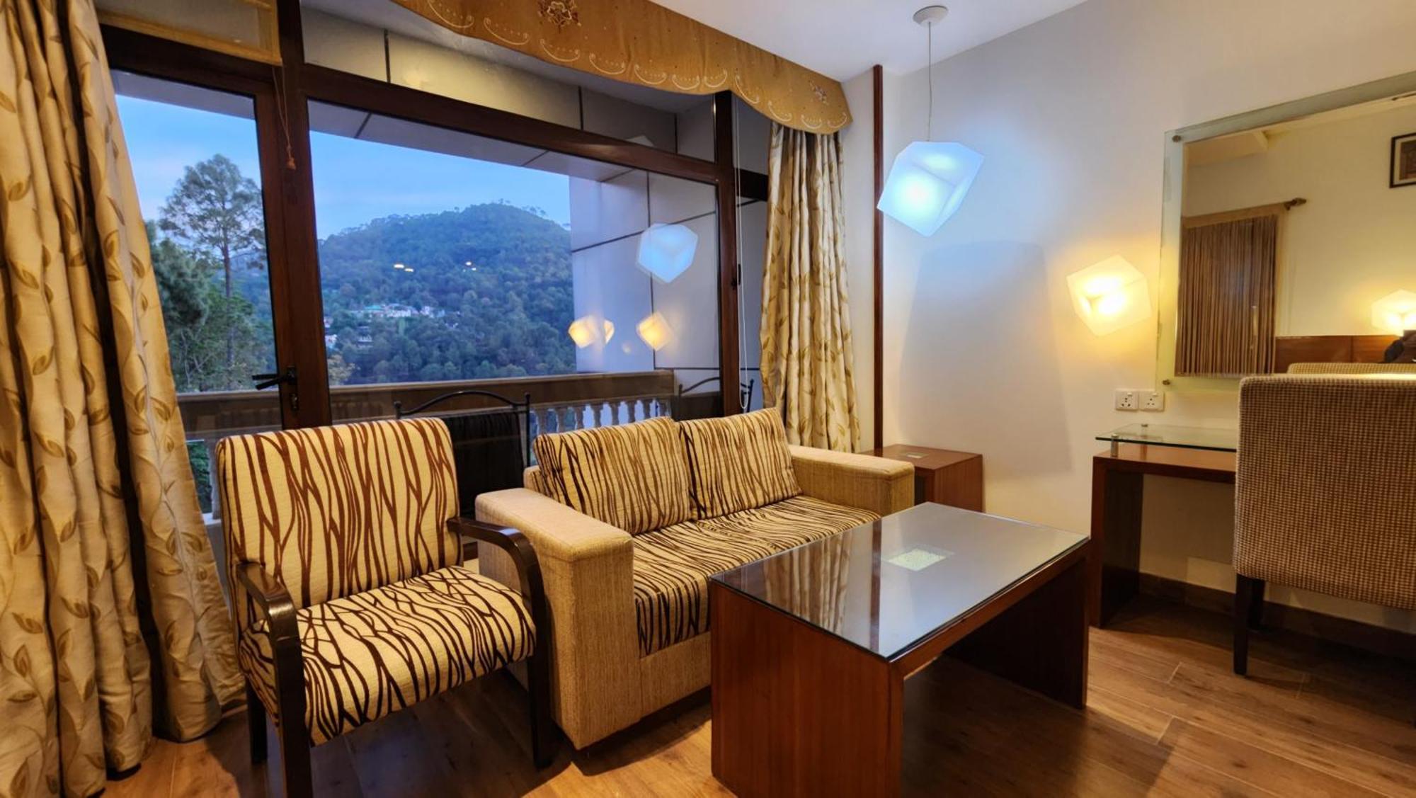 Hotel Royal Ark - Kasauli Extérieur photo