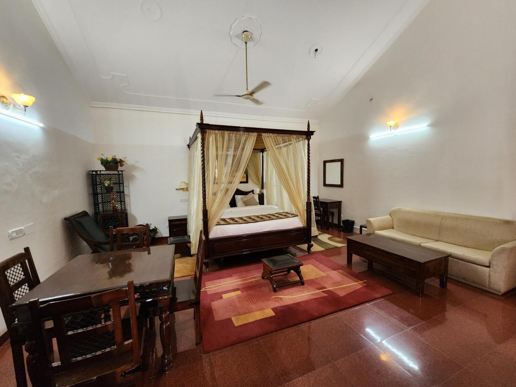 Hotel Royal Ark - Kasauli Extérieur photo